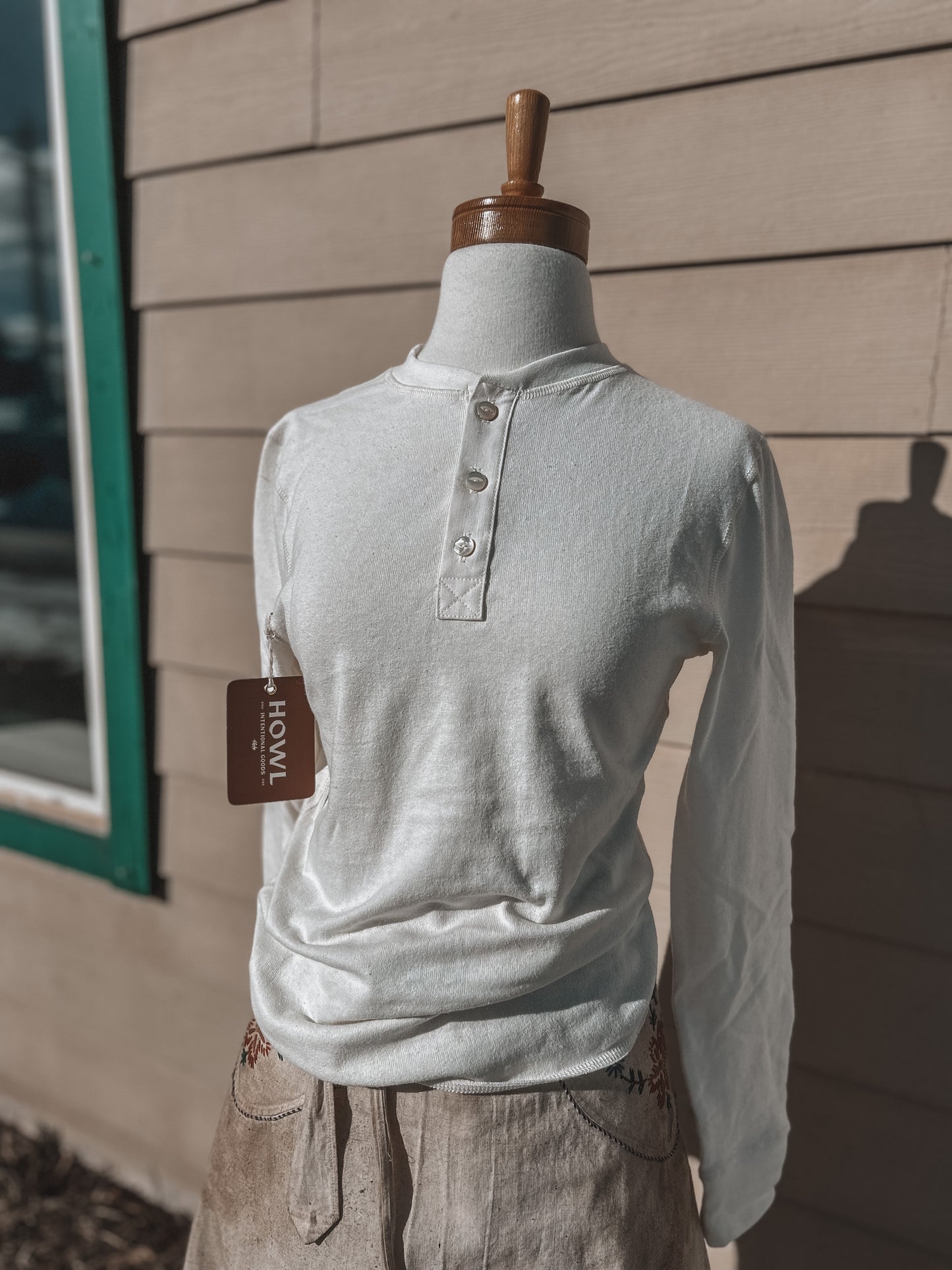 Howl Goods Superior Henley